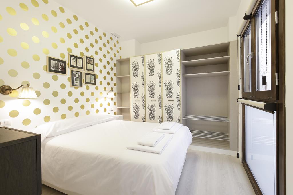 Hi Room - Smart Apartments - Ac Granada Buitenkant foto